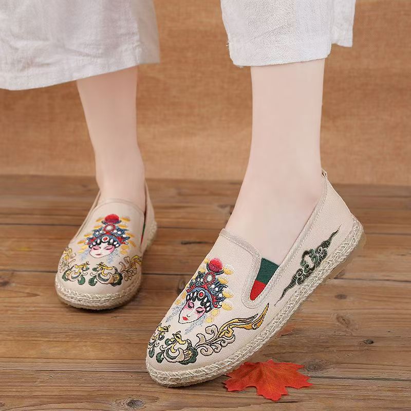 Женские тканевые туфли на плос – обзор и цена Embroidery Fabric